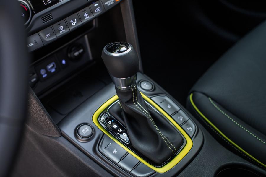 Детали интерьера Hyundai Kona 2018 года  (NA) (фото 3 из 87)